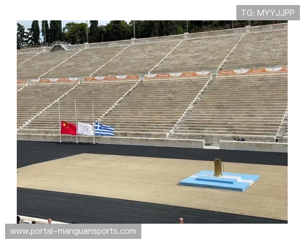 第25届冬奥会火炬移交仪式在雅典举行